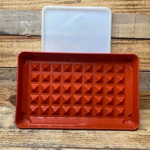 Tupperware ~ Bacon Deli Vintage Meat Keeper ~ Paprika Color ~ 1292-7 w/Lid